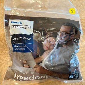 Philips Amara View with head strap size Small Respironics